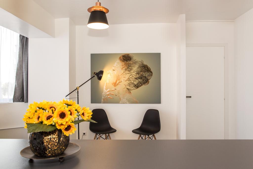 Studio L By Mrg Apartments Bukarest Exteriör bild